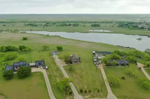 136 Creekview Cir, Maypearl, TX 76064 - Photo 36