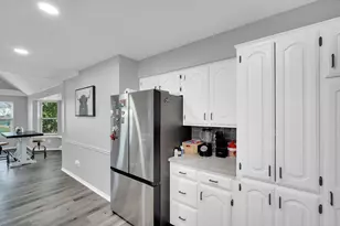 136 Creekview Cir, Maypearl, TX 76064 - Photo 10