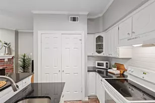 6318 Richmond Ave, Dallas, TX 75214 - Photo 12
