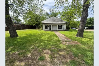 376 W Walters Street, Lewisville, TX 75057 - Photo 1