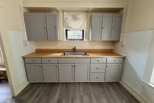 376 W Walters St, Lewisville, TX 75057 - Photo 16