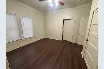 376 W Walters Street, Lewisville, TX 75057 - Photo 10