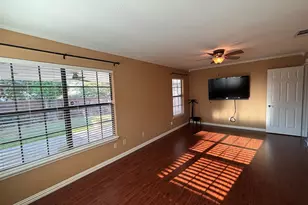 225 California Dr, Glenn Heights, TX 75154 - Photo 14