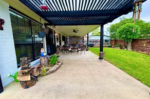 225 California Dr, Glenn Heights, TX 75154 - Photo 32