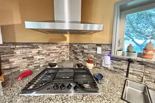 225 California Dr, Glenn Heights, TX 75154 - Photo 12