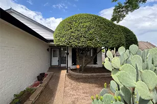 225 California Dr, Glenn Heights, TX 75154 - Photo 4