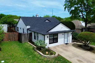 225 California Dr, Glenn Heights, TX 75154 - Photo 1