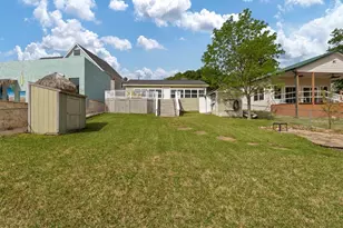 224 Pinoak Dr, Mabank, TX 75156 - Photo 30