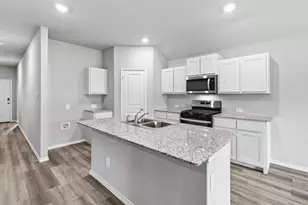 10616 Diamond Mine Dr, Fort Worth, TX 76036 - Photo 2