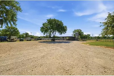 10642 Fm 902, Collinsville, TX 76233 - Photo 30