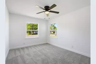 328 W Burton Street, Sherman, TX 75092 - Photo 14