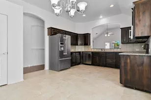 400 Elk Run Dr, Fort Worth, TX 76140 - Photo 8