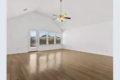 400 Elk Run Drive, Fort Worth, TX 76140 - Photo 10