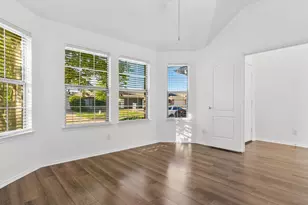 400 Elk Run Dr, Fort Worth, TX 76140 - Photo 4