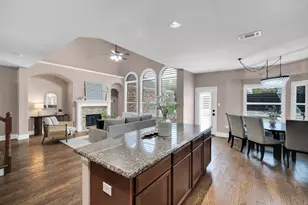 10002 Knoll Trace Way, Frisco, TX 75035 - Photo 12