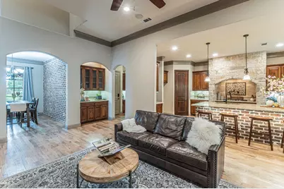 406 Waterlane Drive, Mansfield, TX 76063 - Photo 6