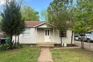 325 N Wood St, Denton, TX 76209 - Photo 2