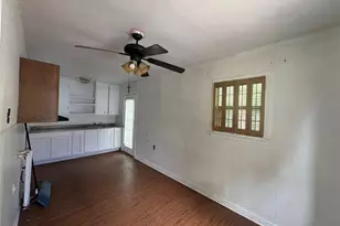 325 N Wood St, Denton, TX 76209 - Photo 18