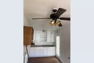 325 N Wood Street, Denton, TX 76209 - Photo 30