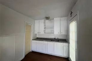 325 N Wood St, Denton, TX 76209 - Photo 20