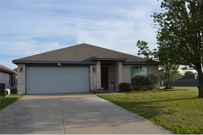 100 Lipan Street, Greenville, TX 75402 - Photo 2