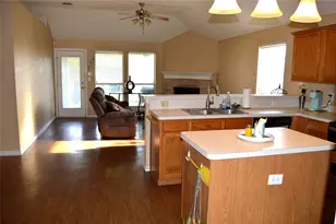 100 Lipan St, Greenville, TX 75402 - Photo 6