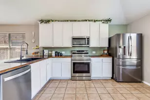 1180 Kachina Ln, Fort Worth, TX 76052 - Photo 12