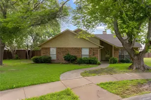 193 Simmons Dr, Coppell, TX 75019 - Photo 4