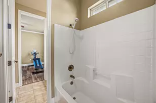 789 Bluebonnet Dr, Stephenville, TX 76401 - Photo 22