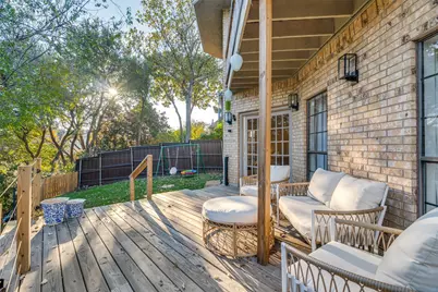 9122 Cochran Heights Drive, Dallas, TX 75220 - Photo 30