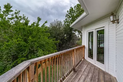 9122 Cochran Heights Drive, Dallas, TX 75220 - Photo 16