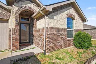 5340 Brentlawn Dr, Fort Worth, TX 76179 - Photo 4