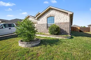 5340 Brentlawn Dr, Fort Worth, TX 76179 - Photo 2