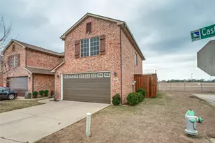 187 Castleridge Dr, Little Elm, TX 75068 - Photo 2