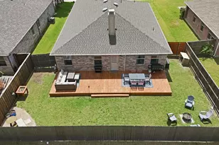 1637 Fieldstone Dr, Little Elm, TX 75068 - Photo 2