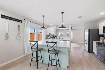 1637 Fieldstone Drive, Little Elm, TX 75068 - Photo 10