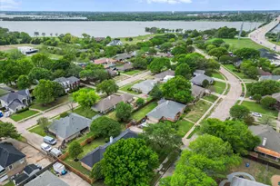 7306 Lynn Dr, Rowlett, TX 75088 - Photo 2