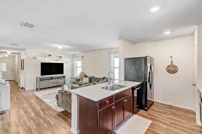 9245 Summerlee Street, Dallas, TX 75227 - Photo 4