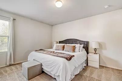 9245 Summerlee Street, Dallas, TX 75227 - Photo 6