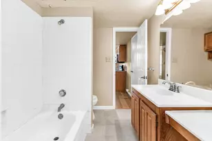 3172 Harbinger Ln, Dallas, TX 75287 - Photo 16