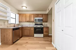 3172 Harbinger Ln, Dallas, TX 75287 - Photo 10