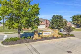 517 Highmoor Ct, Oak Point, TX 75068 - Photo 32