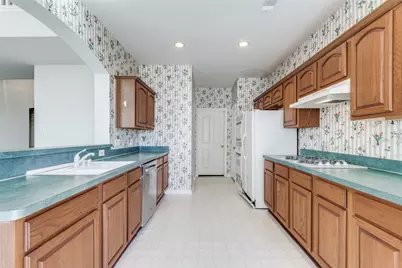 4110 Watersedge Court, Rowlett, TX 75088 - Photo 4