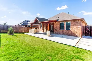 11324 Blaze St, Aubrey, TX 76227 - Photo 20