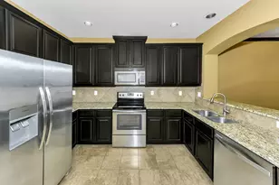 6928 Carrington Ln, Fort Worth, TX 76137 - Photo 10