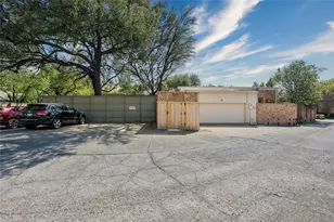 31 Stonecourt Dr, Dallas, TX 75225 - Photo 38