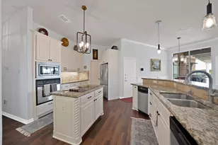 1611 Mustang Ct, Cedar Hill, TX 75104 - Photo 10