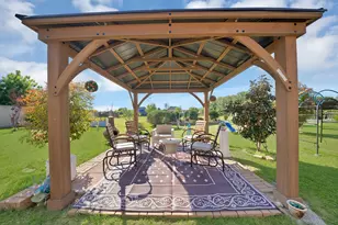 1611 Mustang Ct, Cedar Hill, TX 75104 - Photo 36