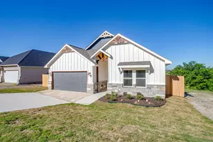 1022 Lakeview Ridge, White Settlement, TX 76108 - Photo 4