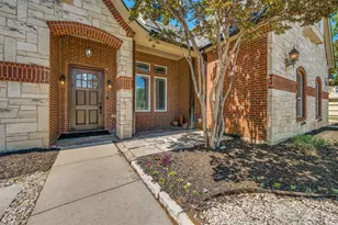 8624 Timber Dr, North Richland Hills, TX 76182 - Photo 2